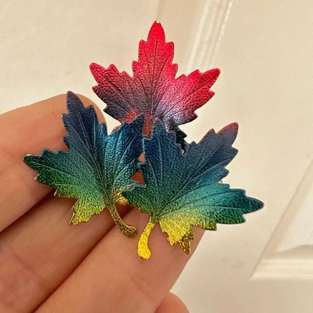 Colorful leaf brooch - Picture 4 of 4